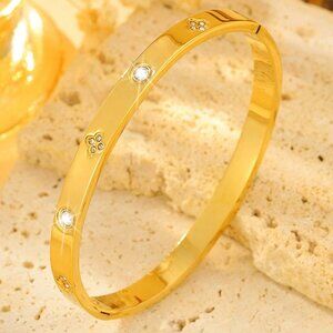 Luxury Inspired Gold Clover & Diamond Crystal Bracelet | Stainless Steel